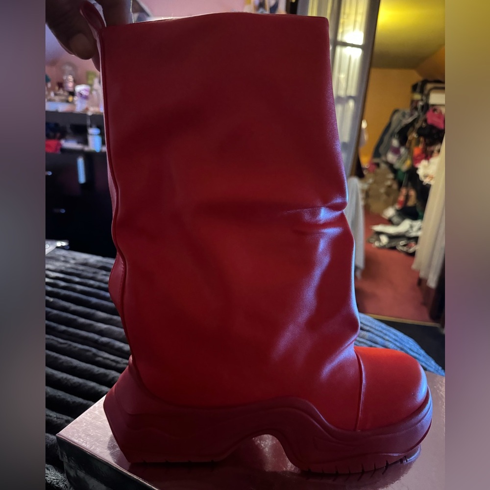 Brand new Red boots size 10